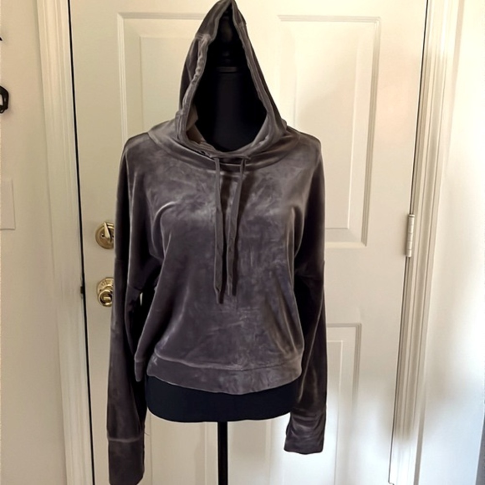 OFFLINE BY AERIE Velour Crop Hoodie. Size Medium Super Soft Top Color:Brown/Gray